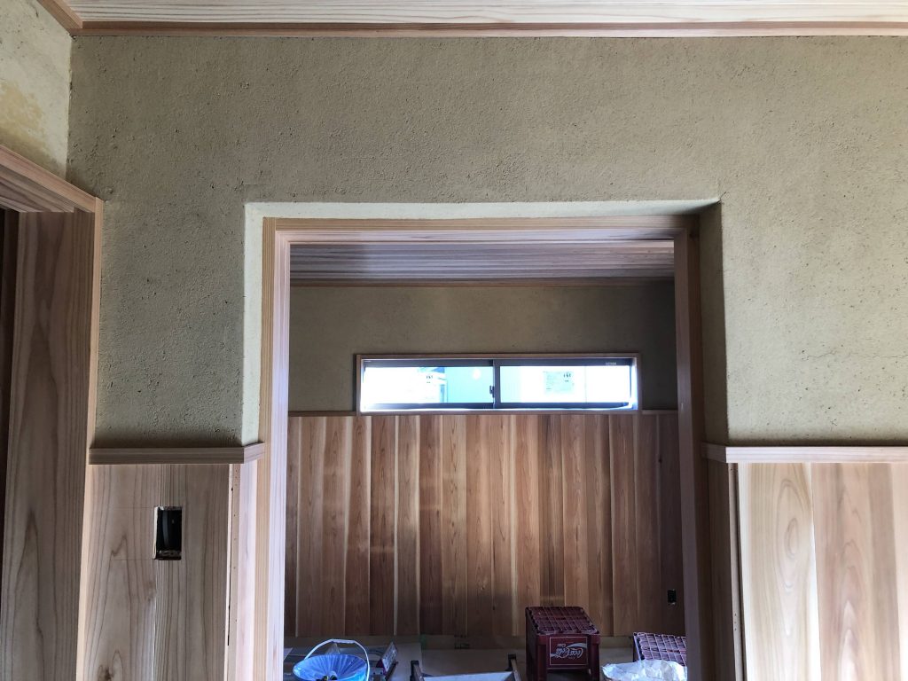 紬建築土壁石場建て伝統構法