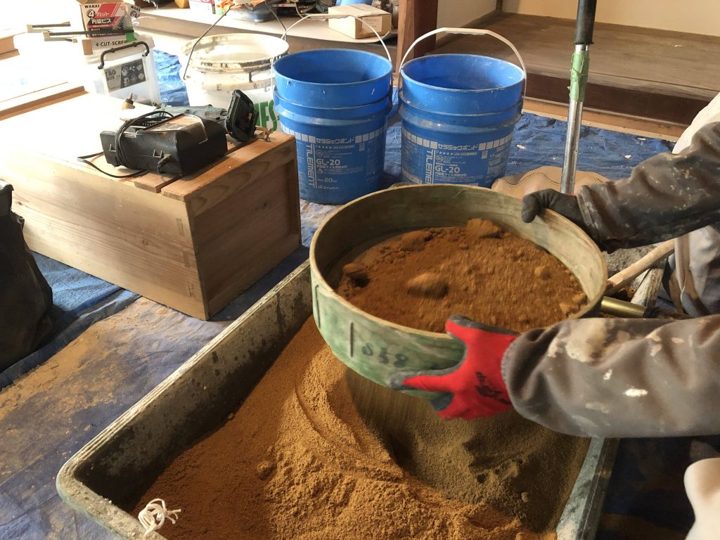 紬建築土壁石場建て伝統構法